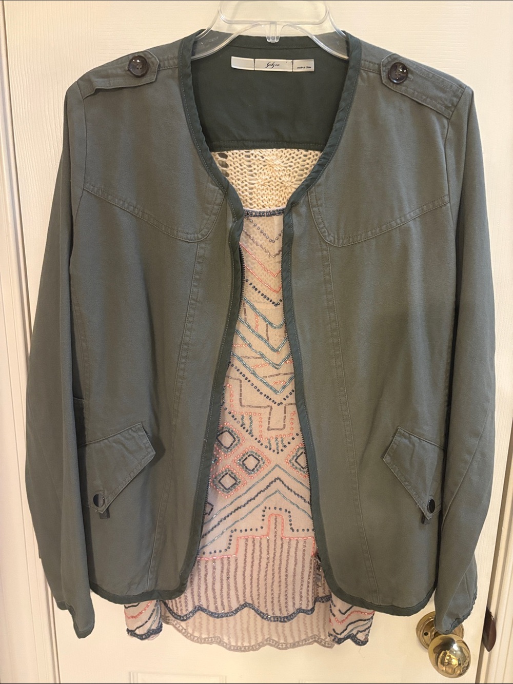 NWOT Gibbs on olive green lightweight women’s jacket  with Willow and Clay top